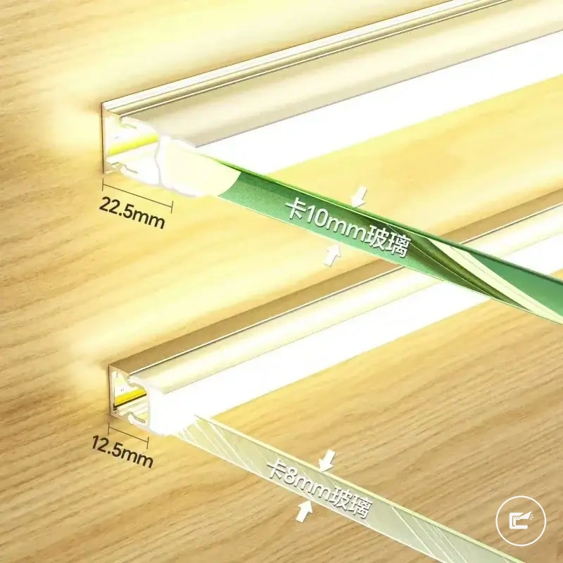 Luz LED com clip para prateleira de vidro em estante, mostruário e vitrine